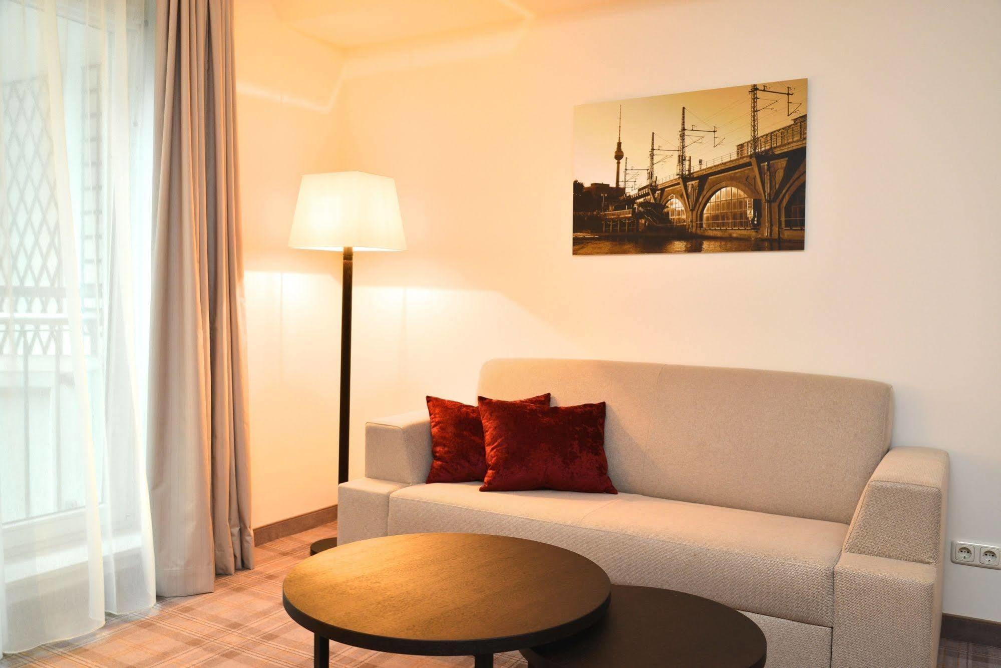 Отель Classik Hackescher Markt - Self Check In (adults Only) 3*